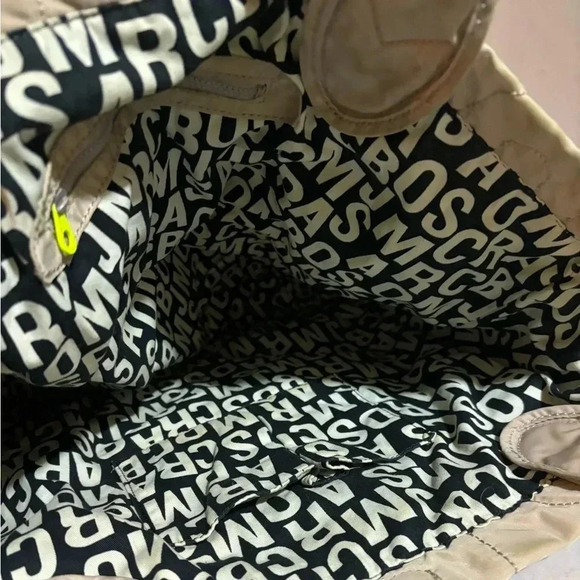 Marc by Marc Jacobs beige nylon handbag - Picture 9 of 9